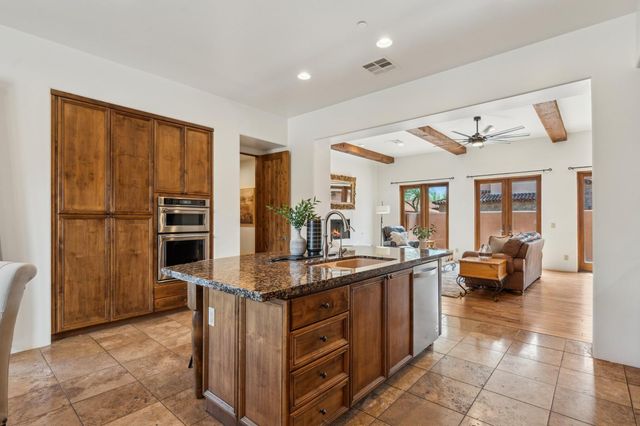 7701 E Golden Eagle Circle, Gold Canyon, AZ 85118