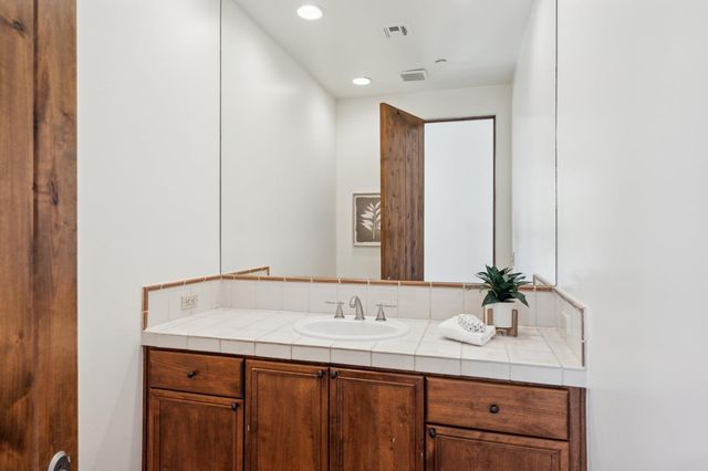 7701 E Golden Eagle Circle, Gold Canyon, AZ 85118