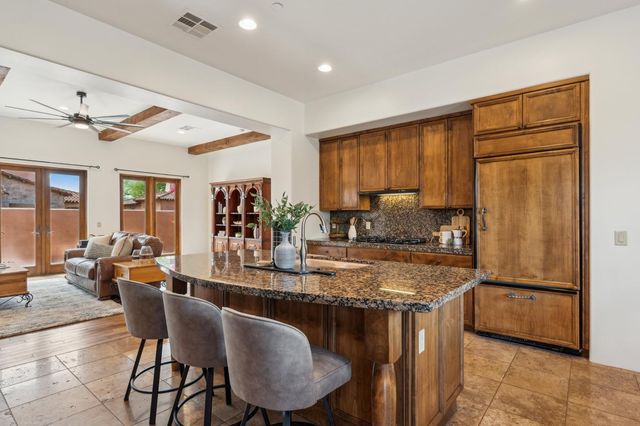 7701 E Golden Eagle Circle, Gold Canyon, AZ 85118