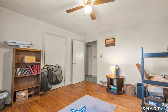 30 Parklawn Drive, Waterbury, CT 06708