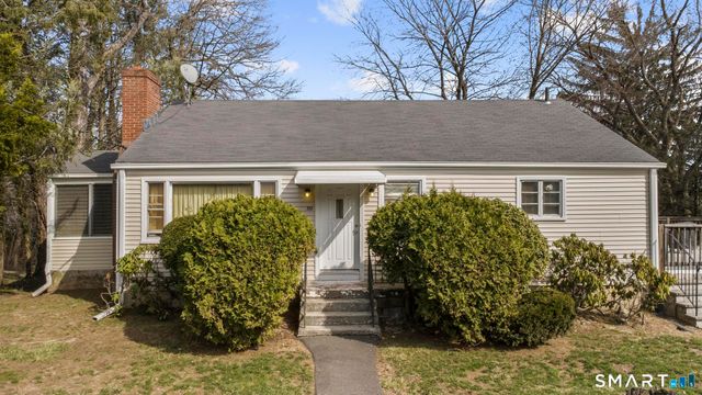 30 Parklawn Drive, Waterbury, CT 06708