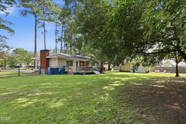 105 Jones Drive, Dunn, NC 28334