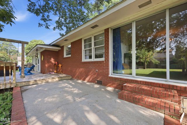 105 Jones Drive, Dunn, NC 28334