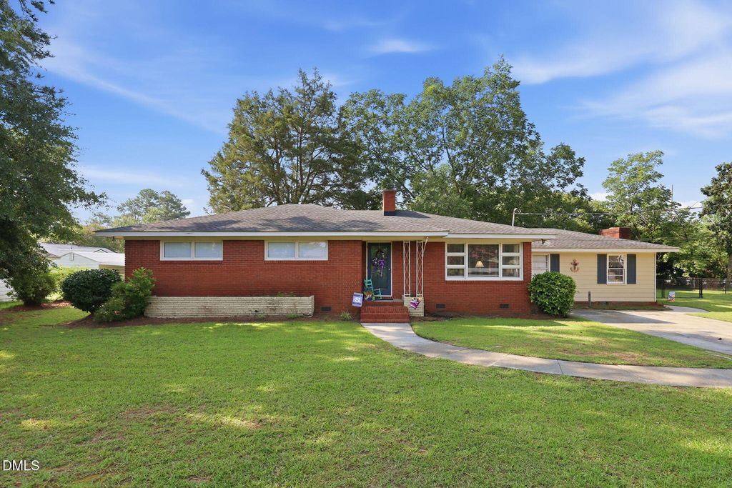 105 Jones Drive, Dunn, NC 28334