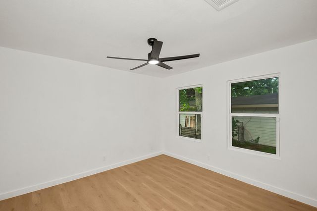 2508 N Houston Drive, La Marque, TX 77568