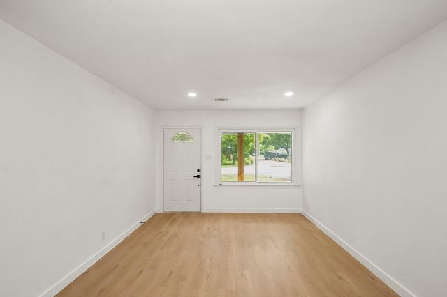 2508 N Houston Drive, La Marque, TX 77568