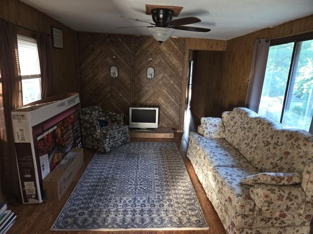 103 Cox Road, Irvine, KY 40336