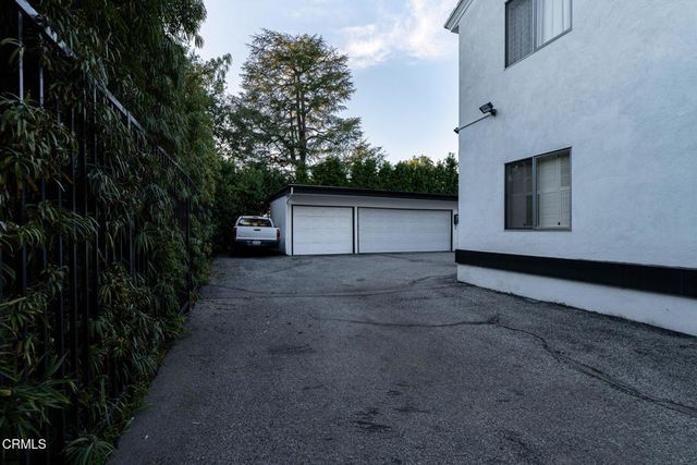 681 S Orange Grove Boulevard 1, Pasadena, CA 91105