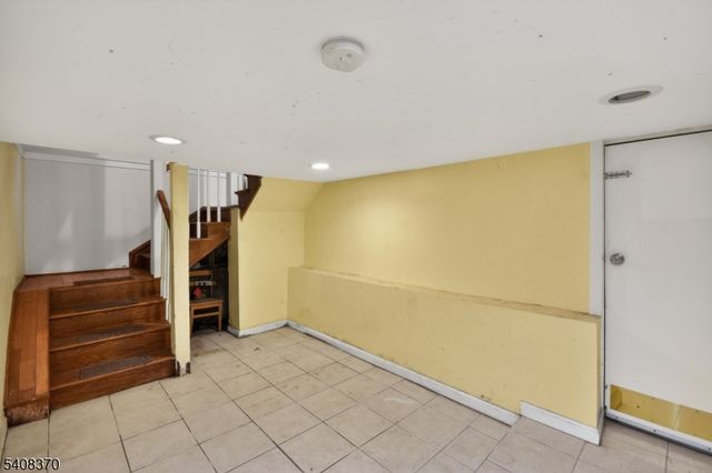 136 W Lincoln Ave, Rahway City, NJ 07065