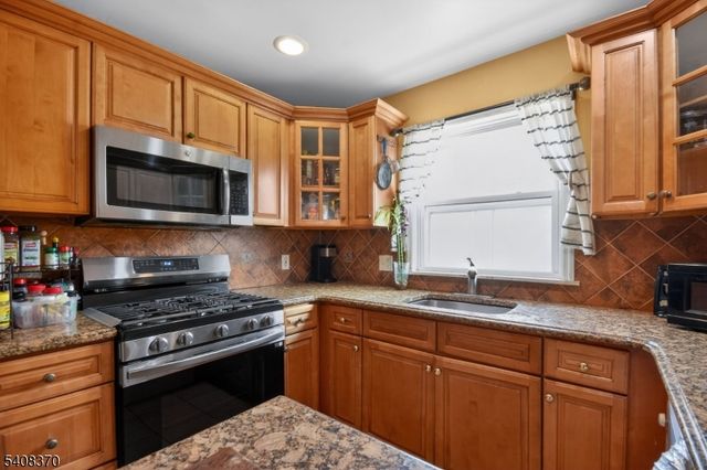 136 W Lincoln Ave, Rahway City, NJ 07065