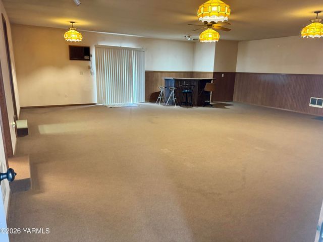 3920 S Olden Way, Toppenish, WA 98948