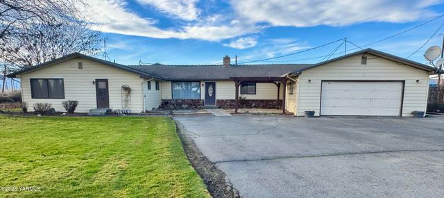3920 S Olden Way, Toppenish, WA 98948
