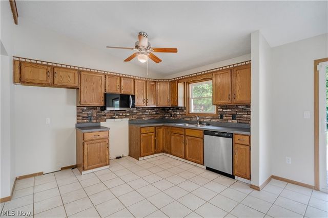 624 Angiline Drive, Boardman, OH 44512