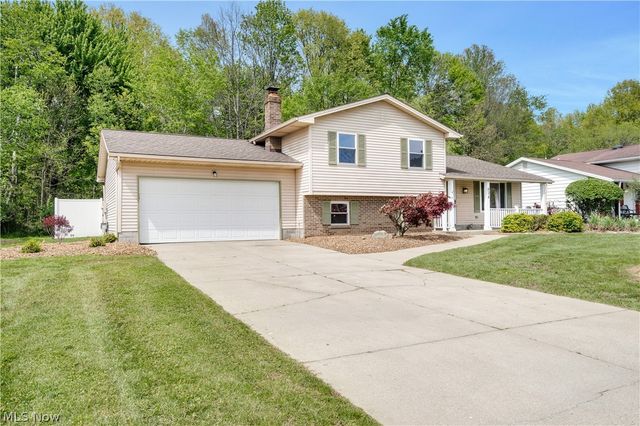 624 Angiline Drive, Boardman, OH 44512