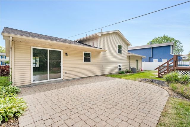624 Angiline Drive, Boardman, OH 44512