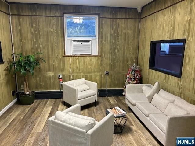 186 Saddle River Road, Saddle Brook, NJ 07663