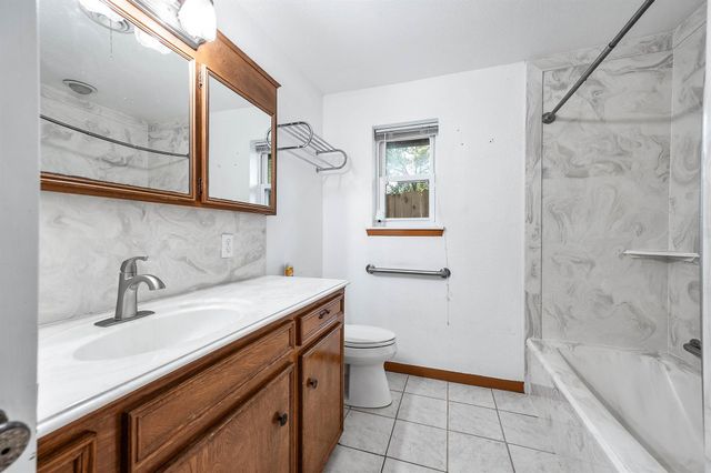 5813 Russell Lane, Baytown, TX 77521