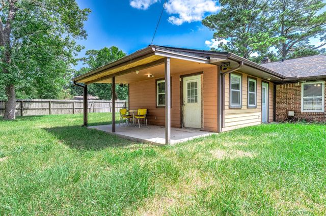 5813 Russell Lane, Baytown, TX 77521