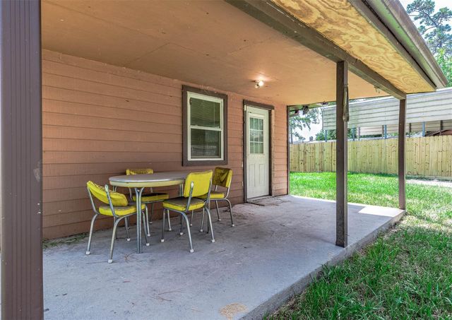 5813 Russell Lane, Baytown, TX 77521