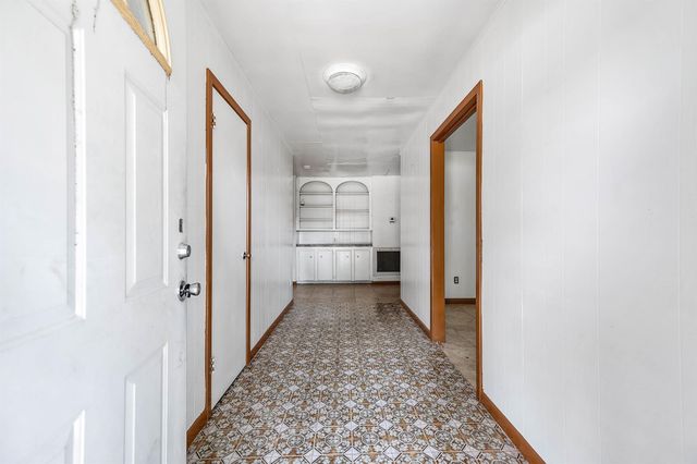 5813 Russell Lane, Baytown, TX 77521