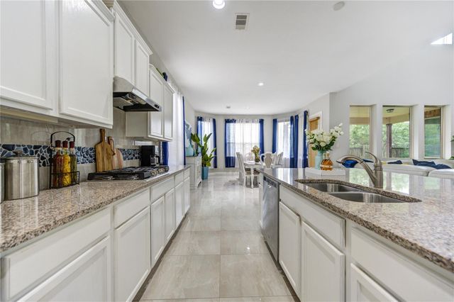3077 Tradinghouse Creek Lane, League City, TX 77573