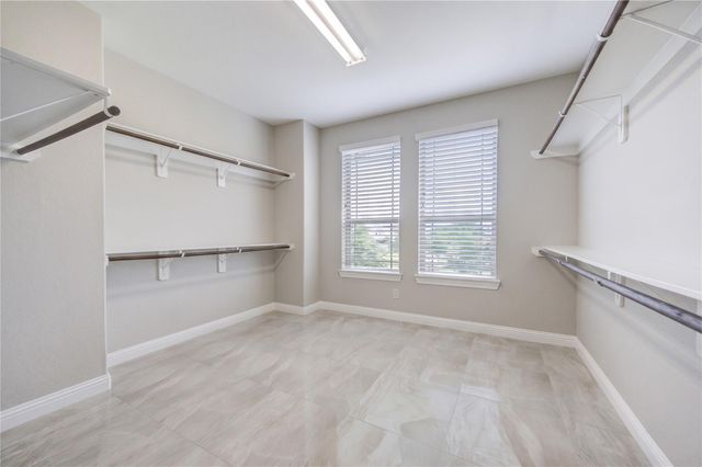 3077 Tradinghouse Creek Lane, League City, TX 77573
