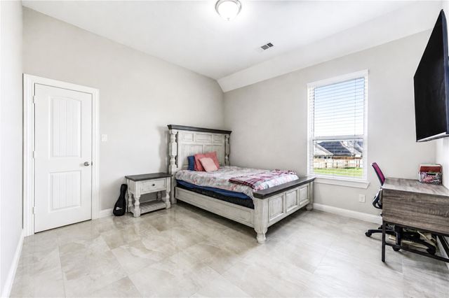 3077 Tradinghouse Creek Lane, League City, TX 77573