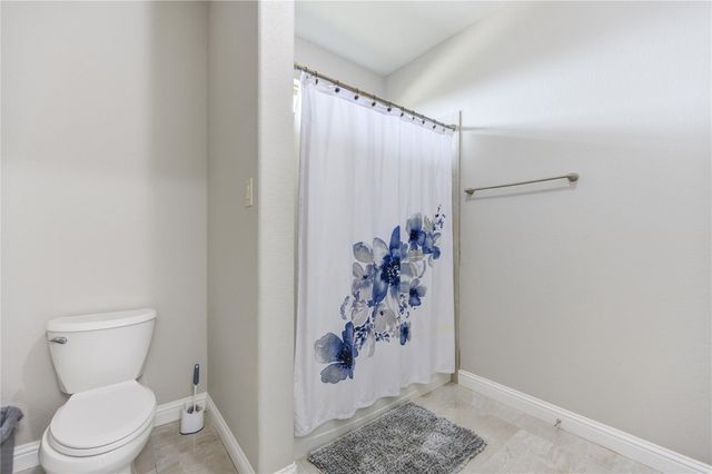 3077 Tradinghouse Creek Lane, League City, TX 77573