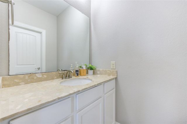 3077 Tradinghouse Creek Lane, League City, TX 77573