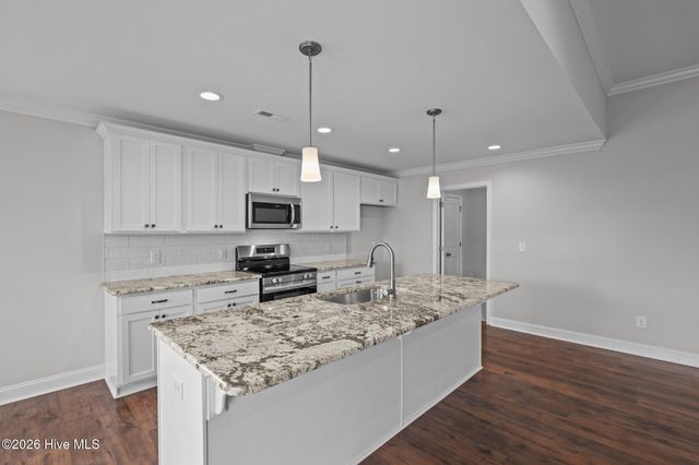 2325 Rhinestone Drive, Winterville, NC 28590