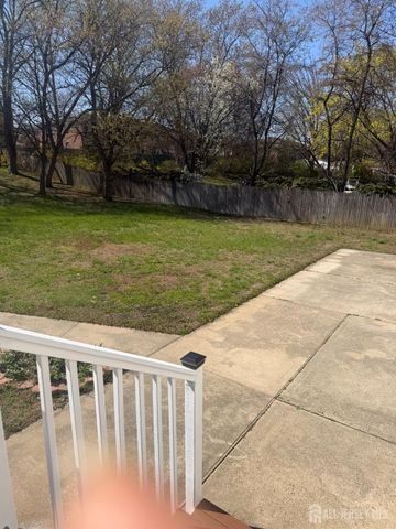 13 OAK WOOD Drive, Parlin, NJ 08859