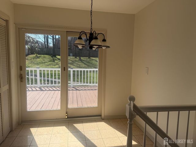 13 OAK WOOD Drive, Parlin, NJ 08859