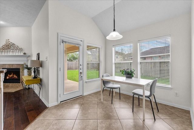 2120 Red Timber Court, League City, TX 77573
