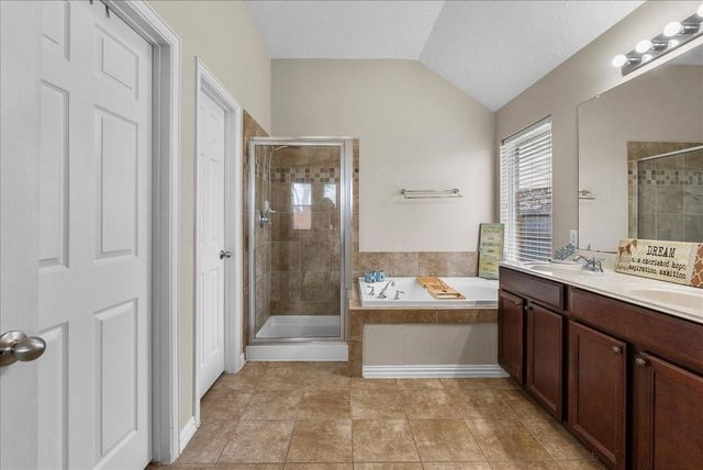 2120 Red Timber Court, League City, TX 77573