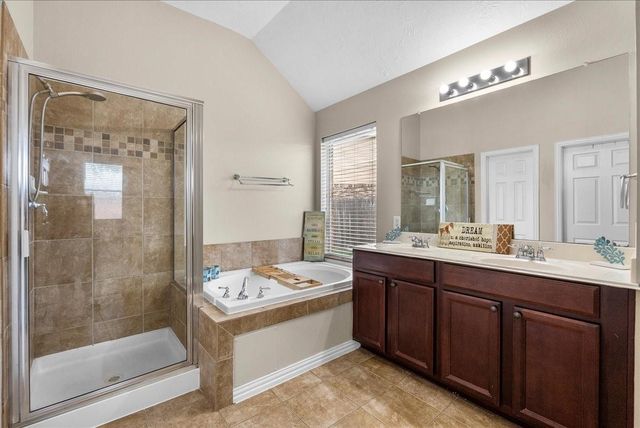 2120 Red Timber Court, League City, TX 77573