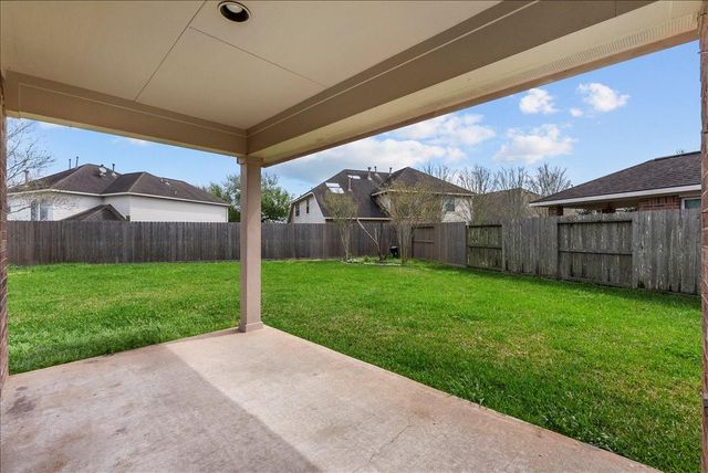 2120 Red Timber Court, League City, TX 77573