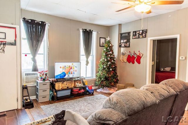 324 Railroad Street, Hudson, MI 49247