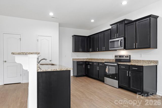 9104 Maidenhair Court, Charlotte, NC 28215