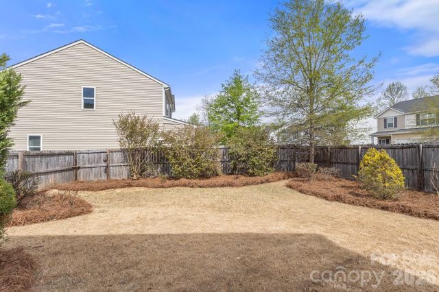 9104 Maidenhair Court, Charlotte, NC 28215