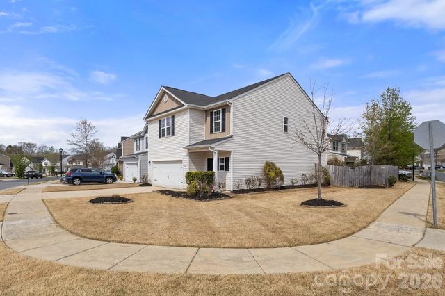 9104 Maidenhair Court, Charlotte, NC 28215