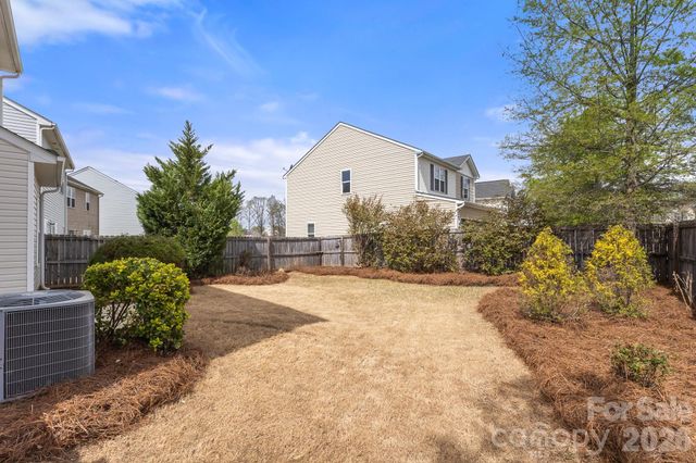 9104 Maidenhair Court, Charlotte, NC 28215