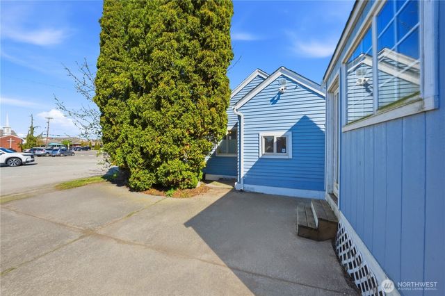 9910 272nd Street NW, Stanwood, WA 98292