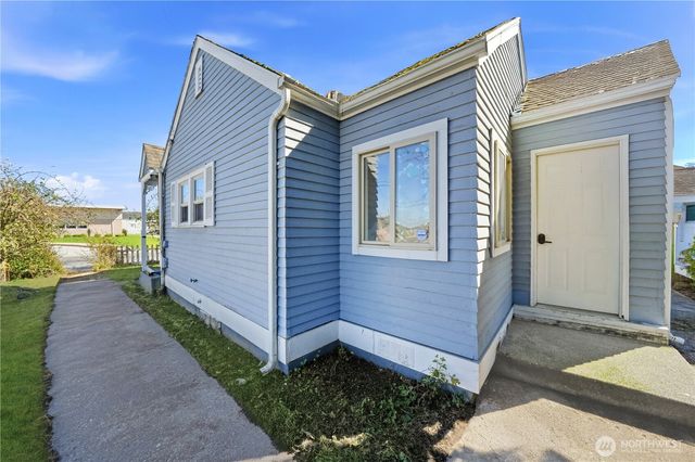 9910 272nd Street NW, Stanwood, WA 98292