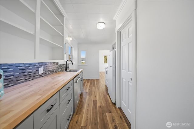 9910 272nd Street NW, Stanwood, WA 98292