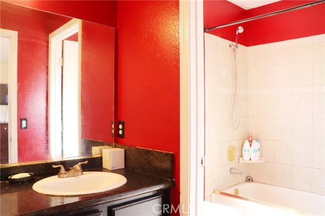 43964 Fallon Drive, Lancaster, CA 93535