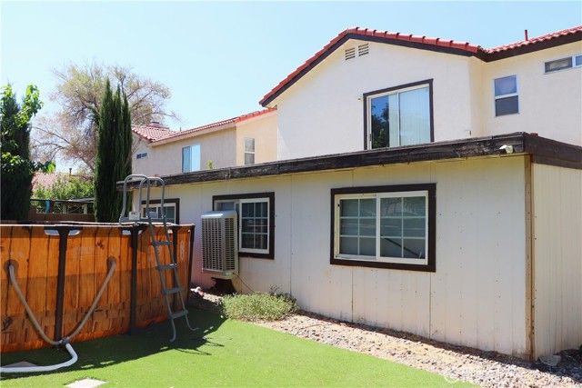 43964 Fallon Drive, Lancaster, CA 93535