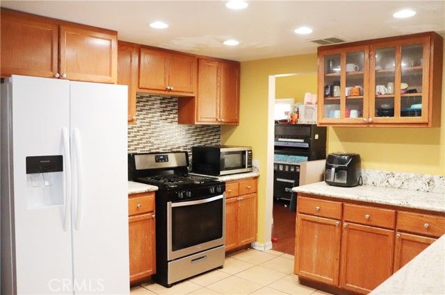 43964 Fallon Drive, Lancaster, CA 93535