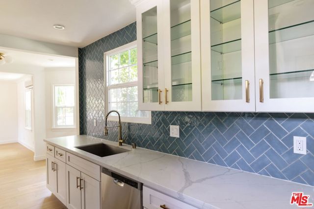 3047 Perlita Avenue, Los Angeles, CA 90039