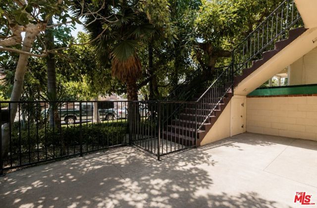 3047 Perlita Avenue, Los Angeles, CA 90039