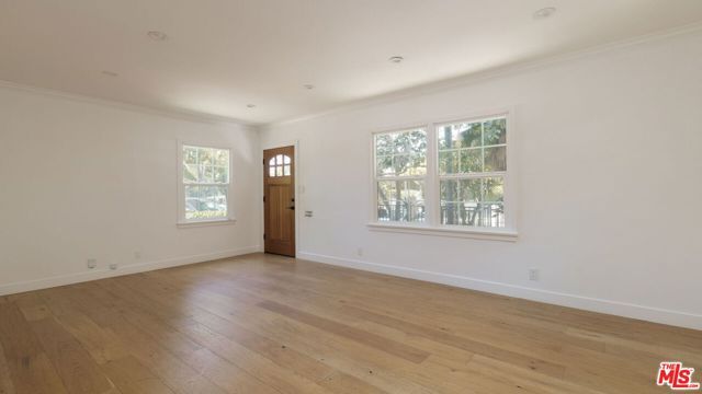 3047 Perlita Avenue, Los Angeles, CA 90039